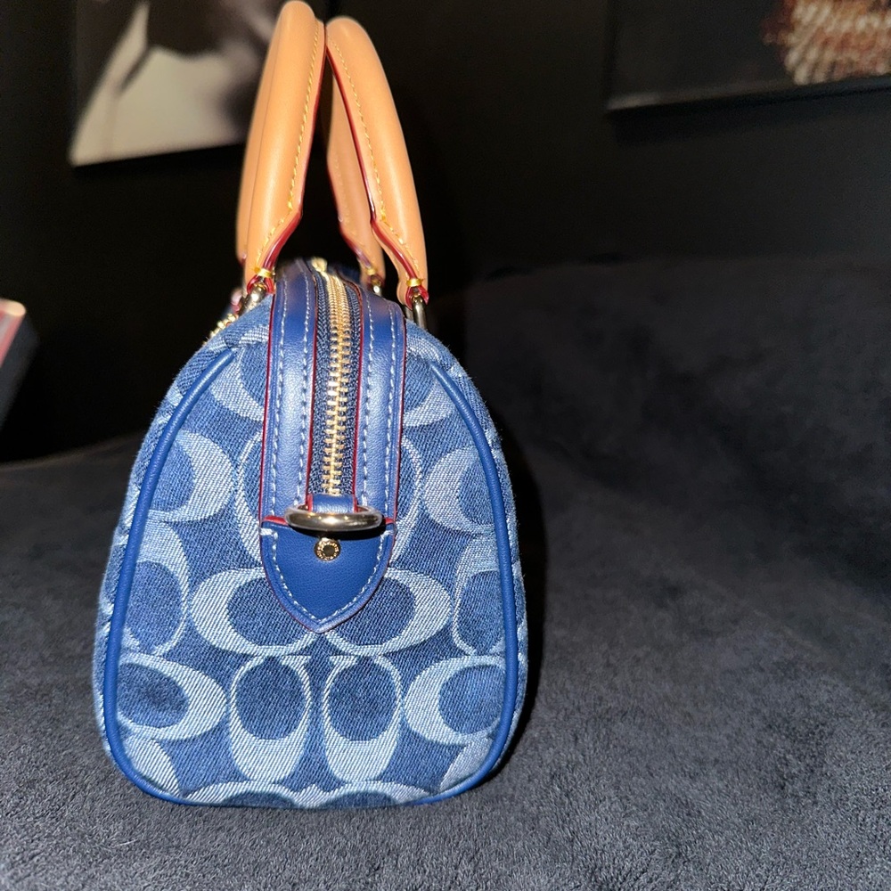 Coach Blue and Tan Mini Bag - Picture 2 of 9